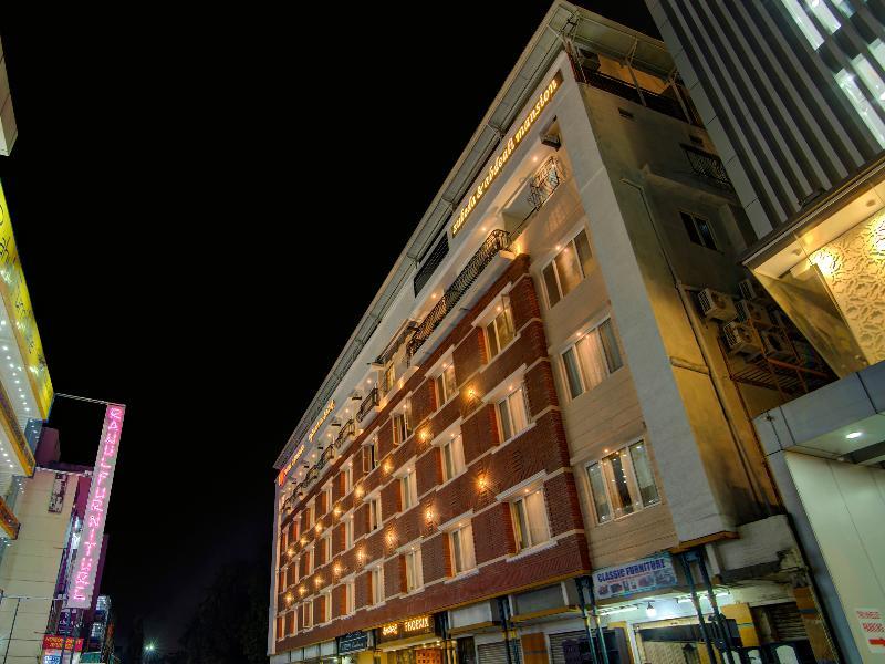 Capital O 18788 Phoenix Hotel & Resort Bengalúr Exteriér fotografie