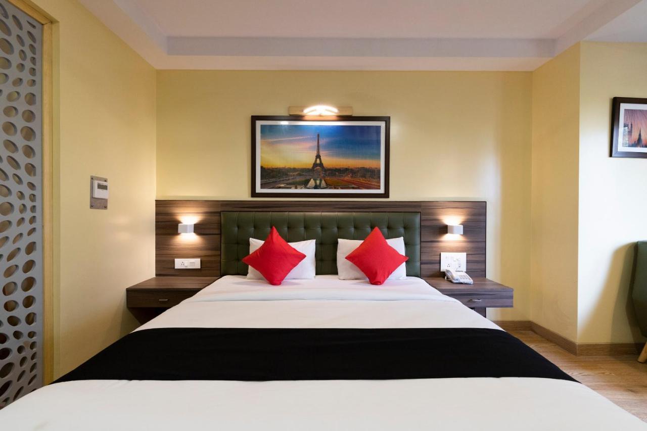 Capital O 18788 Phoenix Hotel & Resort Bengalúr Exteriér fotografie